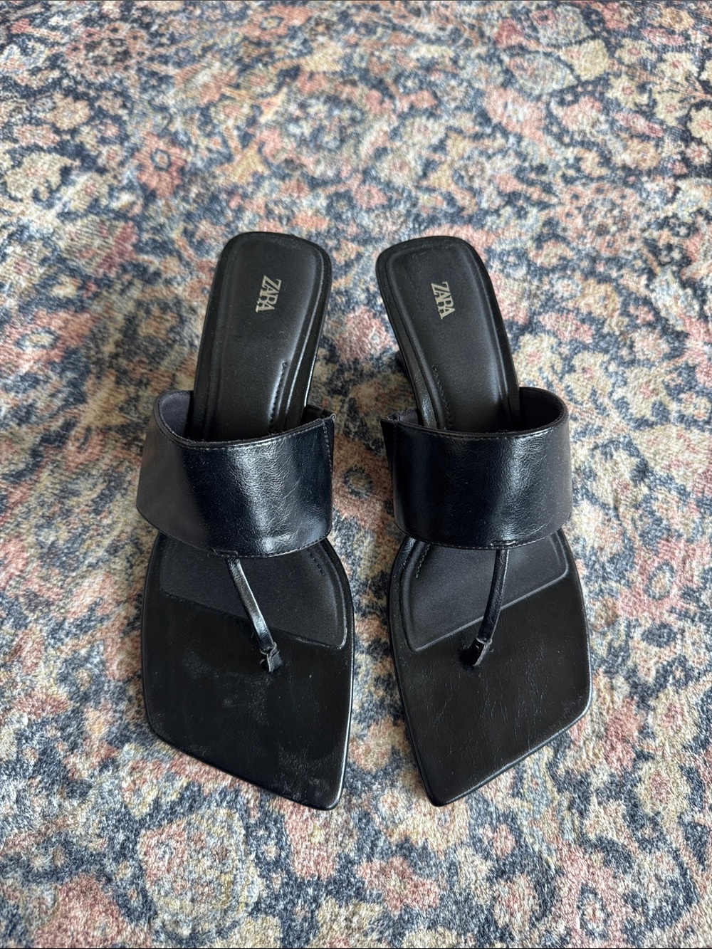 Zara Black Square-Toe Thong Sandal